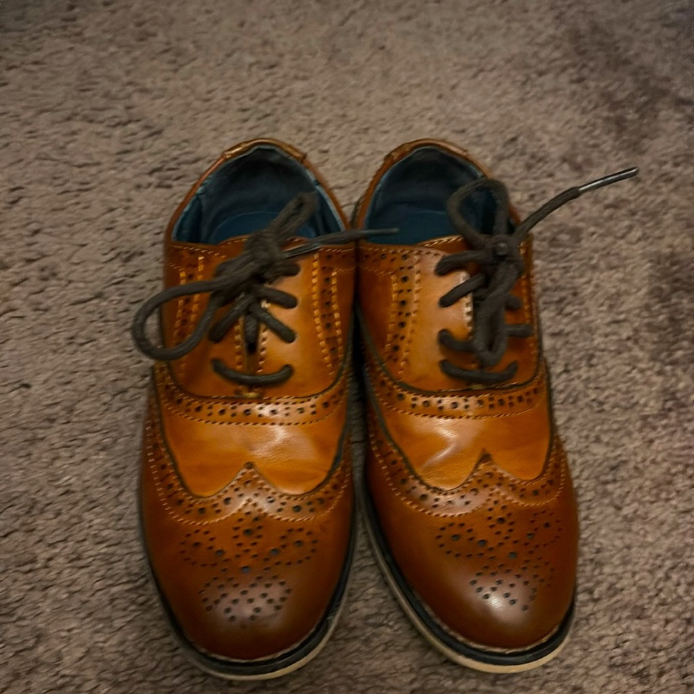 Boy church shoes , very stylish with designs size 9